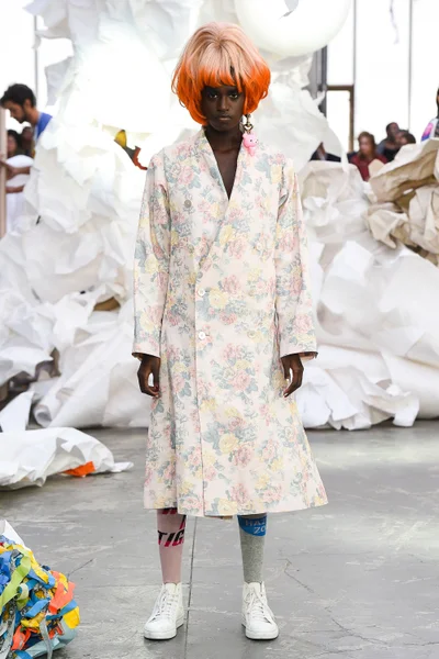 Look 14